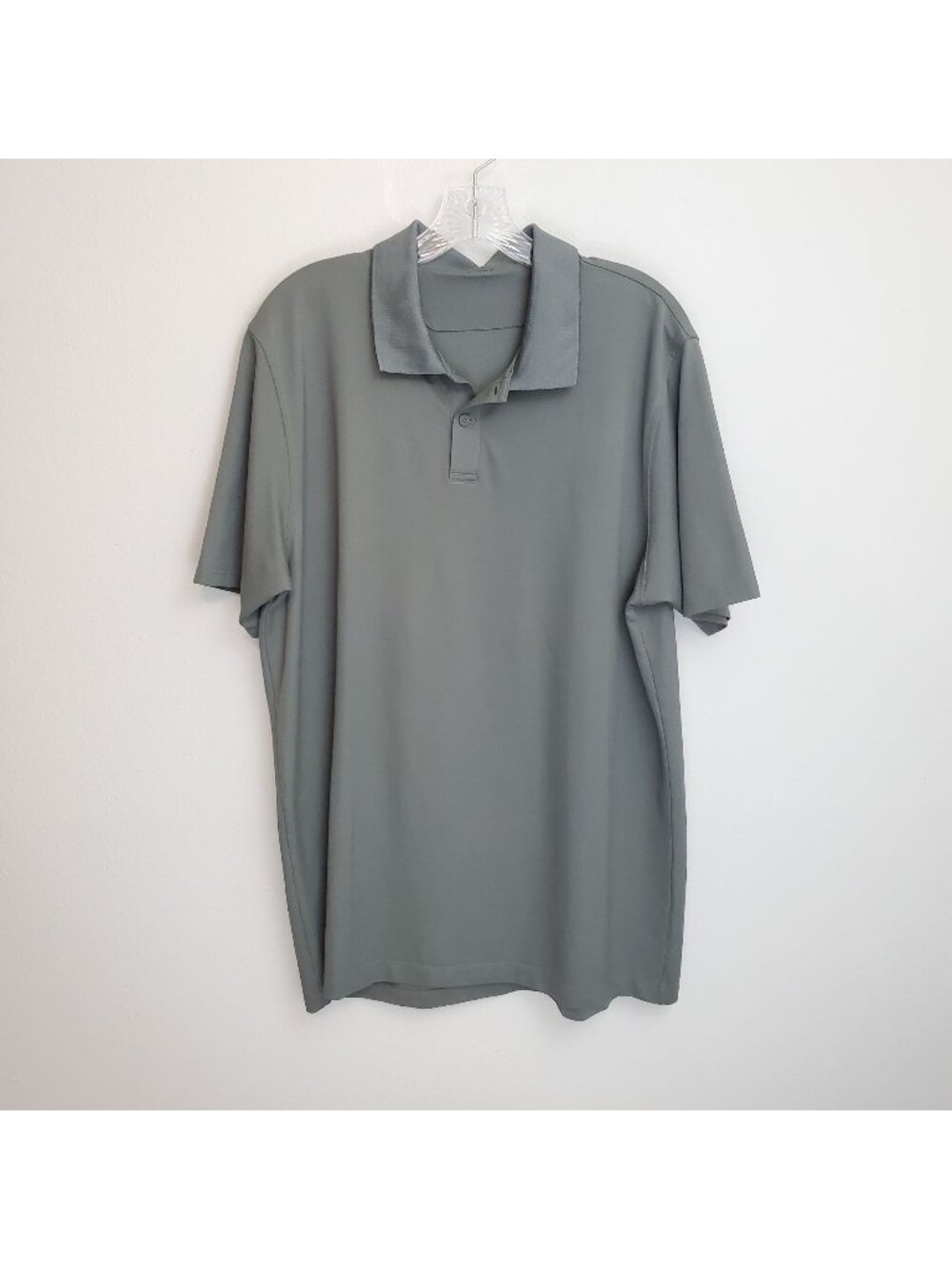 Lululemon 2-button performance polo